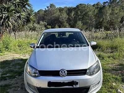 Usado VW Polo Advance 90 CV (66 kW) 2009 Gris / plata Utilitario
