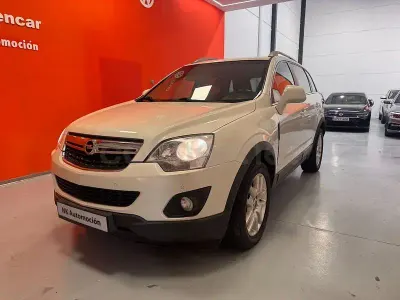 Używany Opel Antara Selective 163 KM (119 kW) 2012 Biały SUV