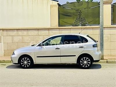 Gris / plata Usado 2002 Seat Ibiza Berlina | 2400 € (Precio justo)