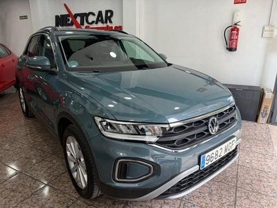 Usado VW T-Roc Life 150 CV (110 kW) 2023 Verde SUV