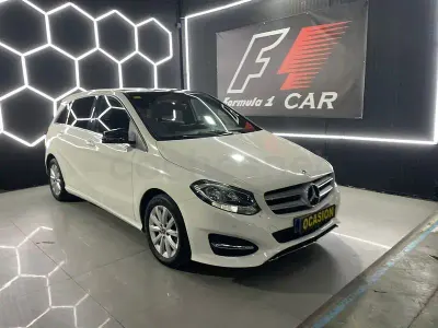 Usado Mercedes B200 150 HP (110 kW) 2019 Branco Monovolume