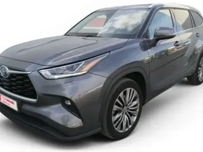 Usado Toyota Highlander Advance 190 CV (139 kW) 2022 Gris SUV