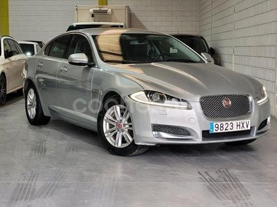 Usado Jaguar XF Premium Luxury 200 CV (147 kW) 2014 Gris / plata Berlina