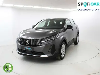Usado Peugeot 3008 Active 131 CV (96 kW) 2023 Gris SUV