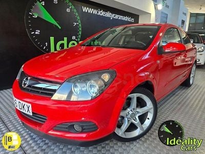 Usado Opel Astra GTC Sport 125 CV (91 kW) 2005 Rojo Berlina