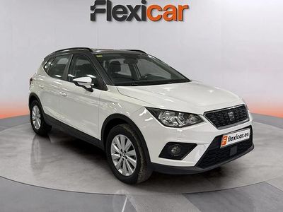 Usado Seat Arona Ecomotive 95 CV (69 kW) 2017 Blanco SUV
