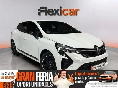 Begagnad Renault Clio V 140 HK (102 kW) 2024 Vit