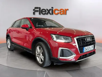 Usado Audi Q2 Advanced Plus 116 CV (85 kW) 2022 Rojo SUV