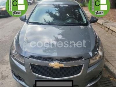 Gris / plata Usado 2010 Chevrolet Cruze LS Berlina | 4800 € (Precio justo)