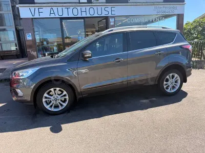 Usado Ford Kuga Titanium 120 CV (88 kW) 2017 Gris / plata SUV