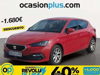 Usado Seat Leon Style 110 CV (80 kW) 2021 Rojo Utilitario