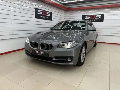Usado BMW 520 Comfort Edition 190 CV (139 kW) 2014 Gris Familiar