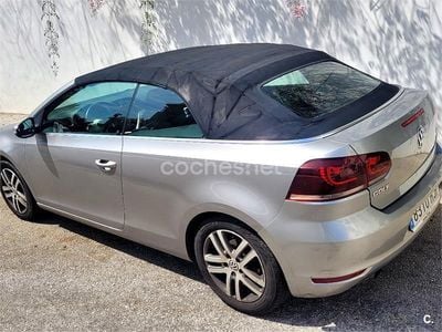 Usado VW Golf Cabriolet 105 CV (77 kW) 2012 Gris / plata Descapotable