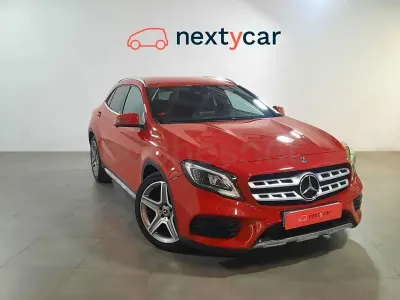 Usado Mercedes GLA200 136 CV (100 kW) 2019 Rojo SUV