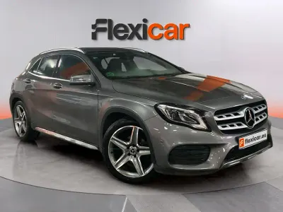 Usado Mercedes GLA200 156 CV (114 kW) 2018 Gris SUV