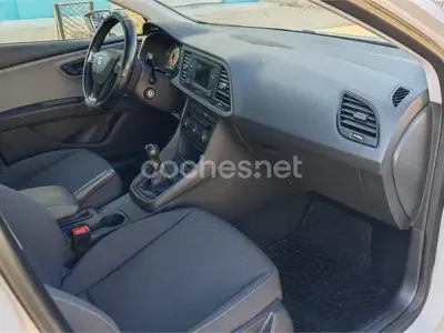 Usado Seat Leon ST Reference 115 CV (84 kW) 2019 Blanco Familiar