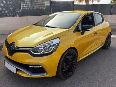 Usado Renault Clio IV 200 CV (147 kW) 2013 Amarillo Utilitario