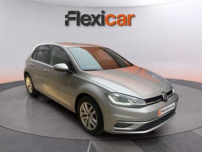 Gris Usado 2019 VW Golf Advance Berlina | 15.990 € (Precio justo)