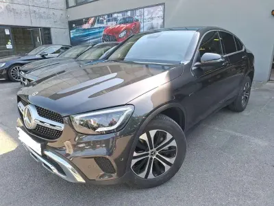 Usado Mercedes GLC300e 317 CV (233 kW) 2021 Marrón SUV