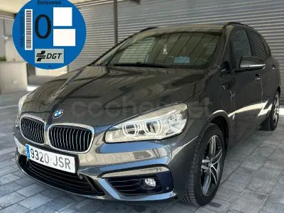 Usado BMW 225 Active Tourer Comfort Edition 224 CV (164 kW) 2016 Gris / plata Monovolumen