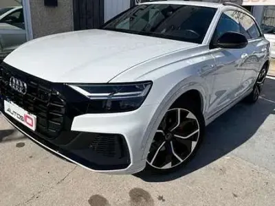 Begagnad Audi Q8