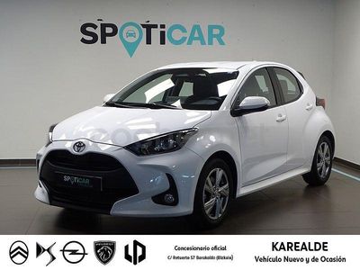 Usado Toyota Yaris Hybrid Active 116 CV (85 kW) 2024 Blanco Berlina