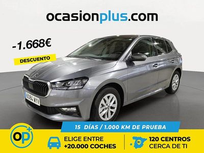 Usado Skoda Fabia Selection 95 CV (69 kW) 2025 Gris / plata Berlina