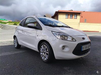 Usado Ford Ka Titanium 69 CV (50 kW) 2009 Blanco Utilitario