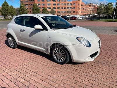Blanco Usado 2013 Alfa Romeo MiTo Distinctive Utilitario | 3999 € (Precio justo)