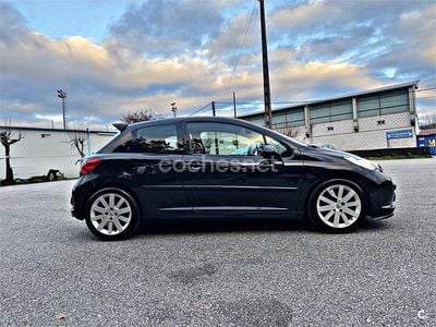 Usado Peugeot 207 GTi 150 CV (110 kW) 2007 Negro Berlina