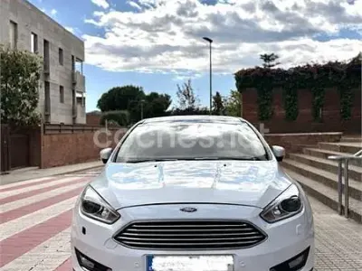 Usado Ford Focus Titanium 115 CV (84 kW) 2015 Blanco Berlina
