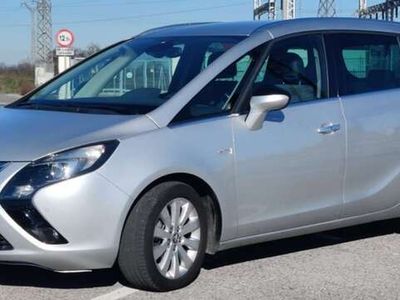 Usado Opel Zafira Tourer Selective 131 CV (96 kW) 2012 Gris Monovolumen