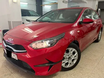 Usado Kia Ceed 136 CV (100 kW) 2022 Rojo Utilitario