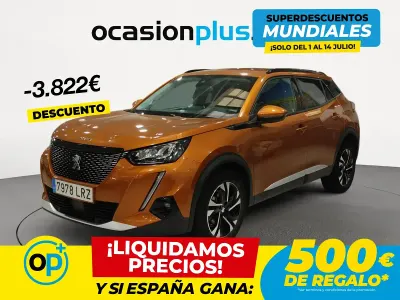 Usado Peugeot 2008 Allure 130 CV (95 kW) 2021 Naranja SUV