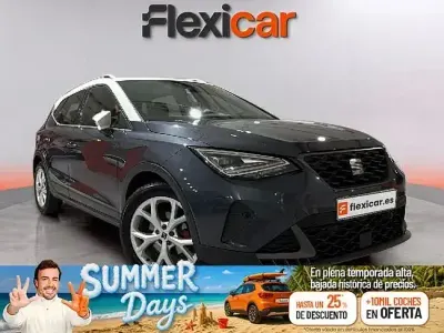 Usado Seat Arona FR 150 CV (110 kW) 2023 Gris SUV