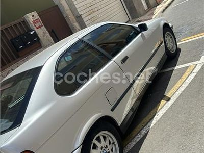 Usado BMW 316 102 CV (75 kW) 1999 Gris / plata Berlina
