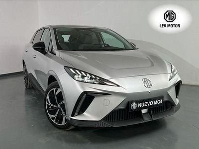 Uusi MG MG4 EV Luxury 150 kW (204 HP) 2026 Harmaa Viistoperä