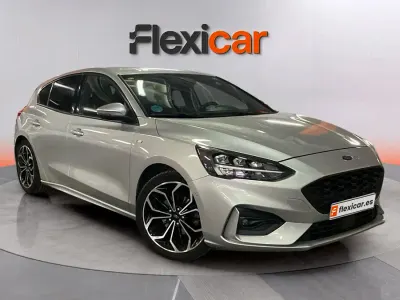 Usado Ford Focus ST-Line 125 CV (91 kW) 2020 Gris Berlina