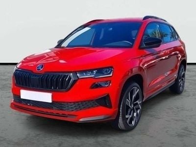 Rojo Usado 2025 Skoda Karoq SportLine SUV | 28.790 € (Precio justo)