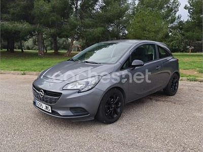 Gris / plata Usado 2017 Opel Corsa Business Berlina | 6399 € (Precio justo)