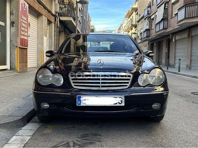 Usado Mercedes C320 Avantgarde 218 CV (160 kW) 2001 Azul Berlina