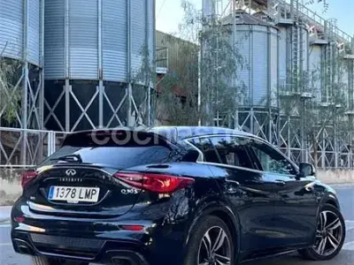 Usado Infiniti QX30 Premium 170 CV (125 kW) 2016 Negro SUV