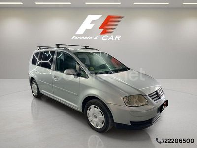 Gris / plata Usado 2004 VW Touran Highline Monovolumen | 3980 € (Un poco caro)