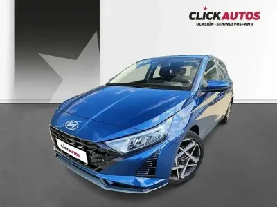 Usado Hyundai i20 101 CV (74 kW) 2025 Azul Utilitario