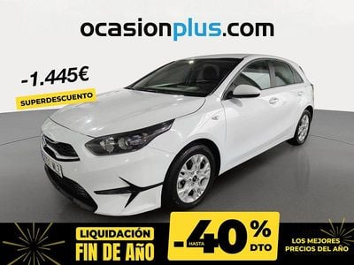 Blanco Usado 2023 Kia Ceed Utilitario | 15.900 € (Precio justo)