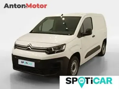 Usado Citroën Berlingo 102 CV (75 kW) 2021 Blanco Monovolumen