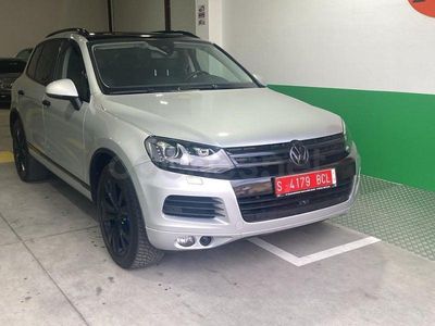 Second-hand VW Touareg 340 CP (250 kW) 2011 Gri SUV