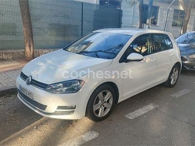 Usado VW Golf VII 105 CV (77 kW) 2013 Blanco Berlina