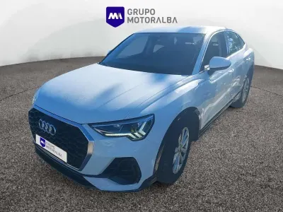 Begagnad Audi Q3 Advanced 150 HK (110 kW) 2022 Vit SUV