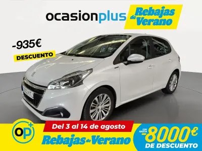 Usado Peugeot 208 Signature Sky 82 CV (60 kW) 2019 Blanco Utilitario